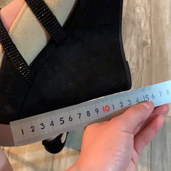 Wedges - Picture 9 of 11